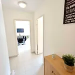 Apartment 2p 42m² Terrasse / Piscine / Clim / ! Juan-les-Pins